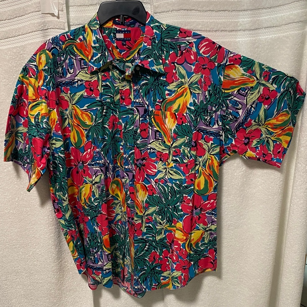Tommy Hilfiger Hawaiian Themed Button Down Shirt PP3